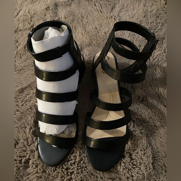 NEW! Circus by Sam Edelman Gladiator Sandal - Picture 5 of 12
